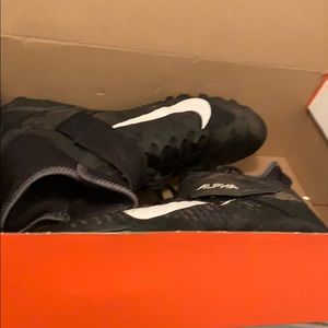 Nike alpha menace pro 2 d cleats size 10.5